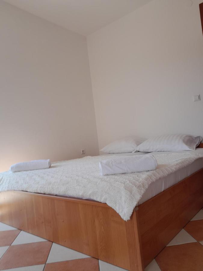 Apartmani Urlic Sreser Dış mekan fotoğraf